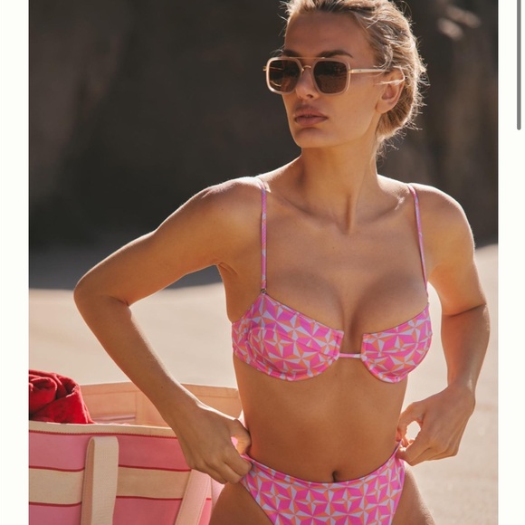 Anthropologie Other - Anthropologie ONEONE Liliana Underwire Bikini Top Medium